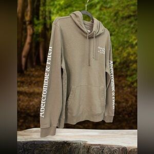 Abercrombie & Fitch Hoodie Sweatshirt.
Beige. Size: Large